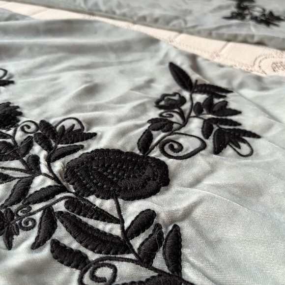 Zara Wide Leg Pants in Light Gray with Black Floral Design - Picture 3 of 4